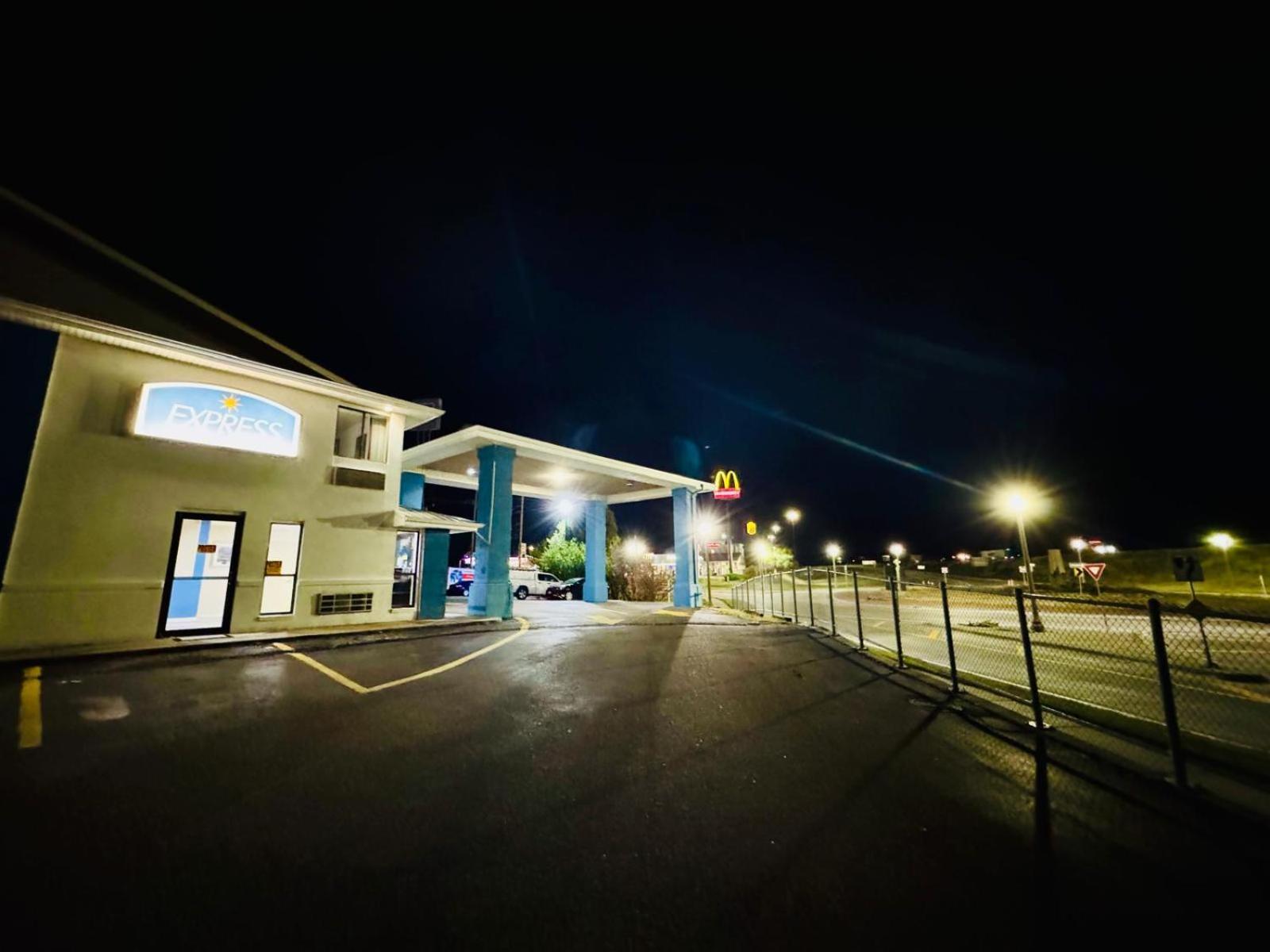Express Inn Junction City Zewnętrze zdjęcie